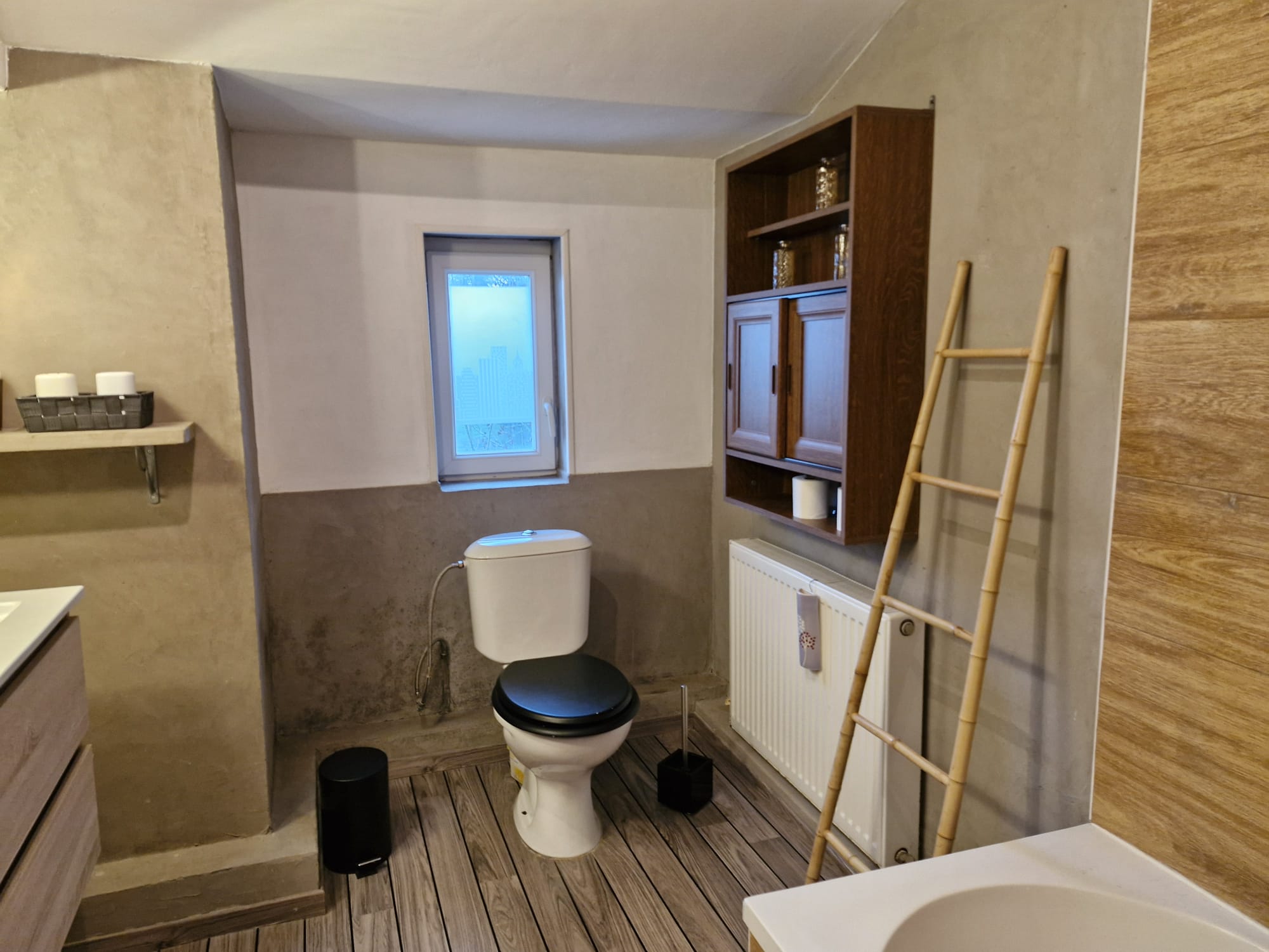 2c5a87cf-266a-4d4b-95a1-29674279638d