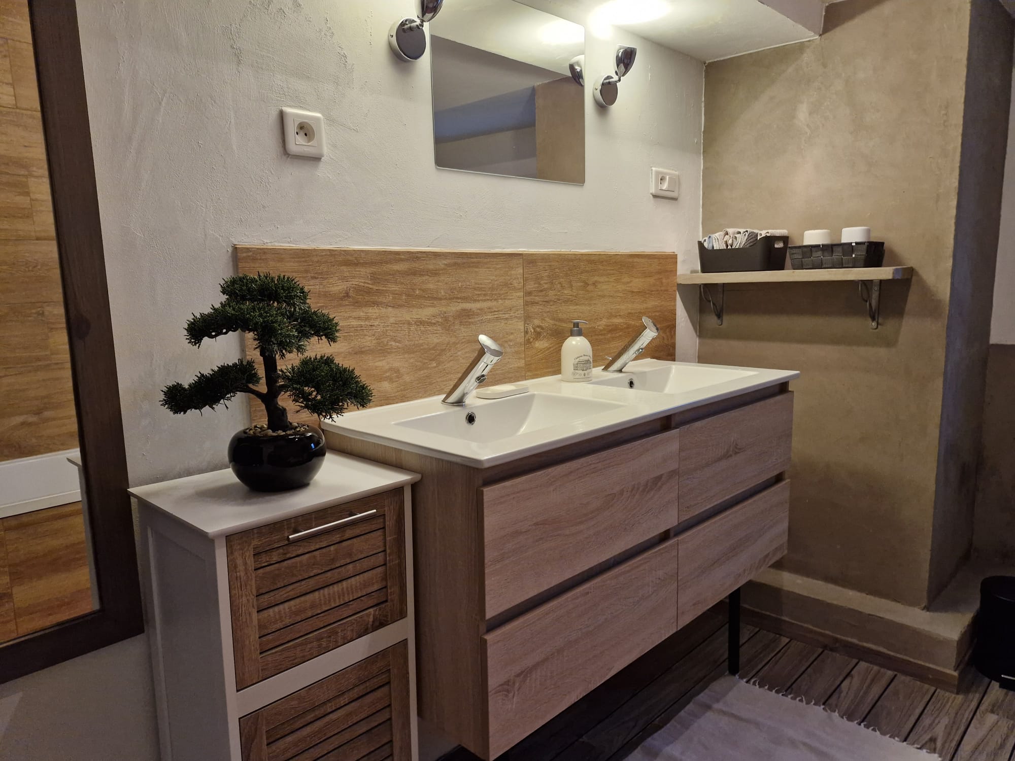 9afee390-b190-4d3e-bfec-839dabd25917